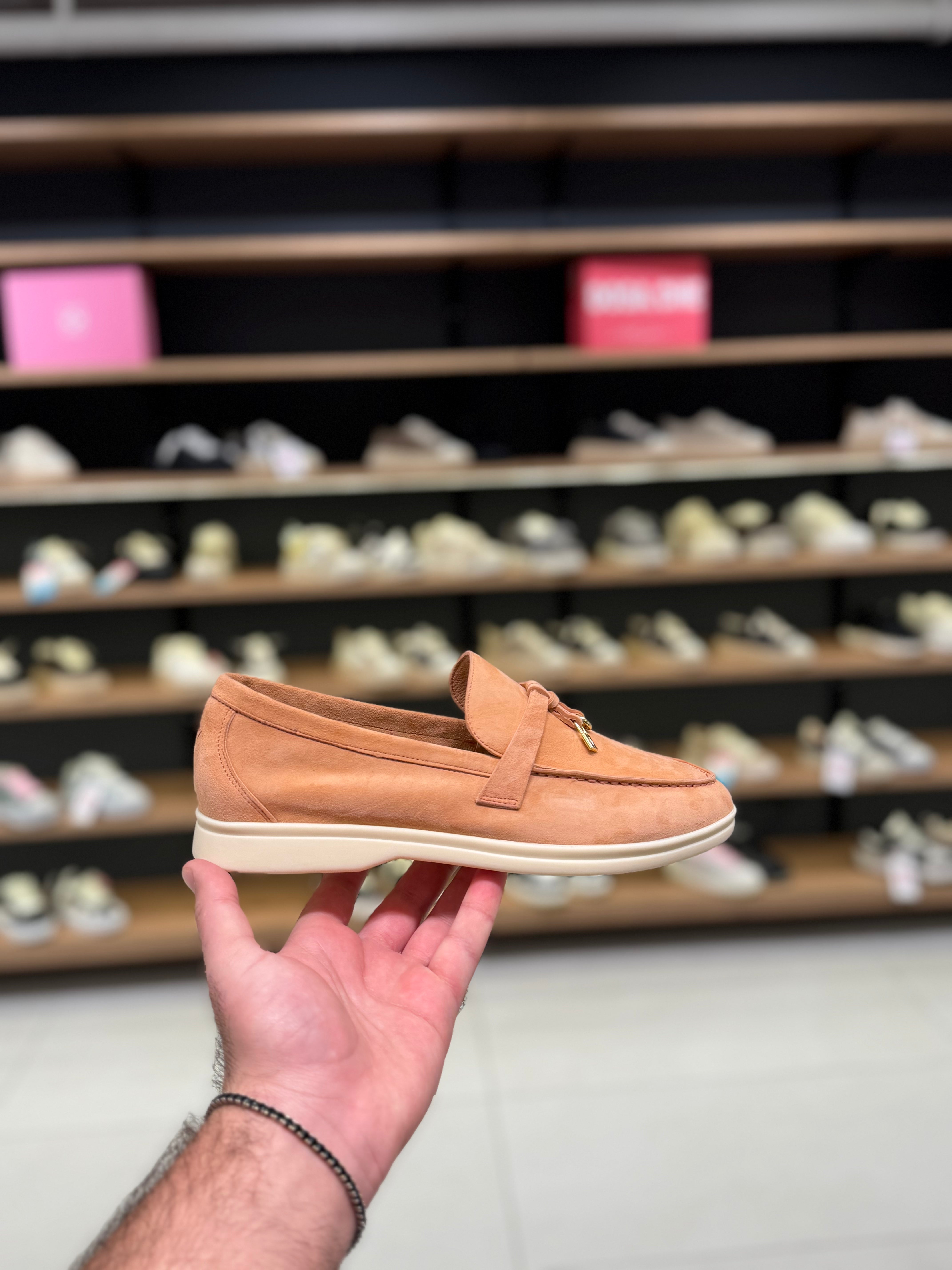 מוקסין לורו פיאנה- אפרסק עם אבזם | Branded shoes bymrcrazyshoes