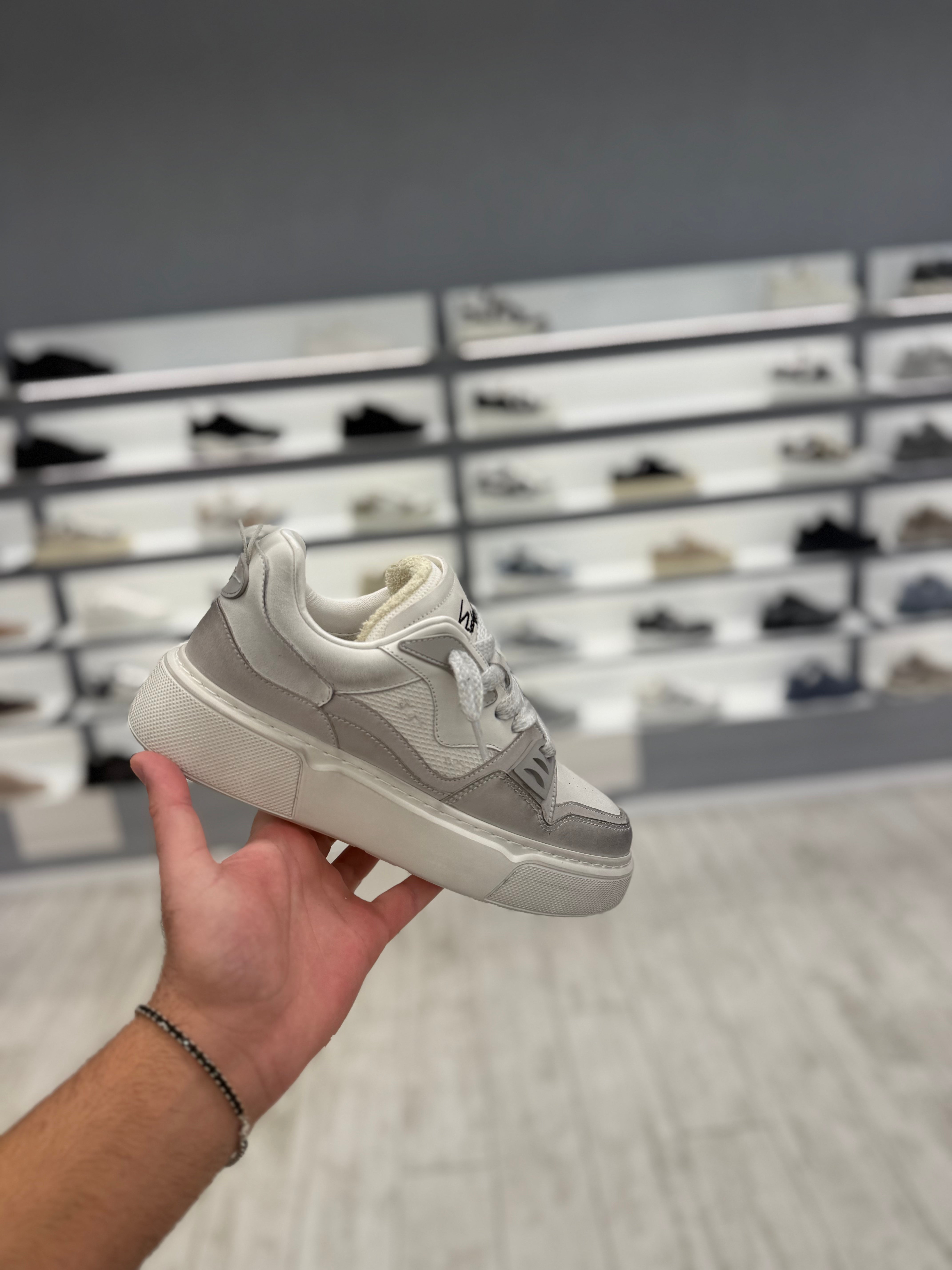 סניקרס דוסה- אפור ולבן