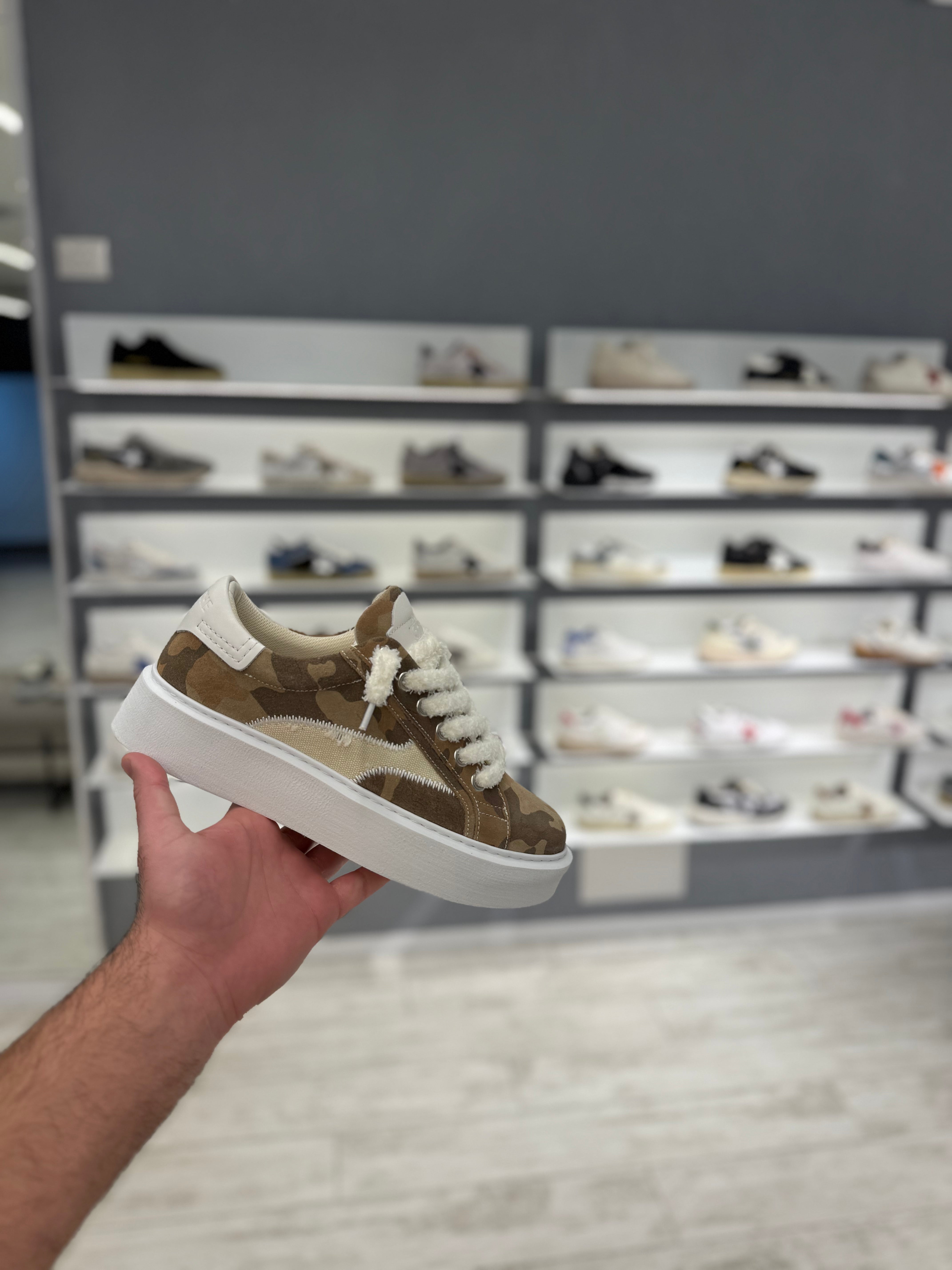 דוסה-גוון בז שמנת עם שרוך צמר