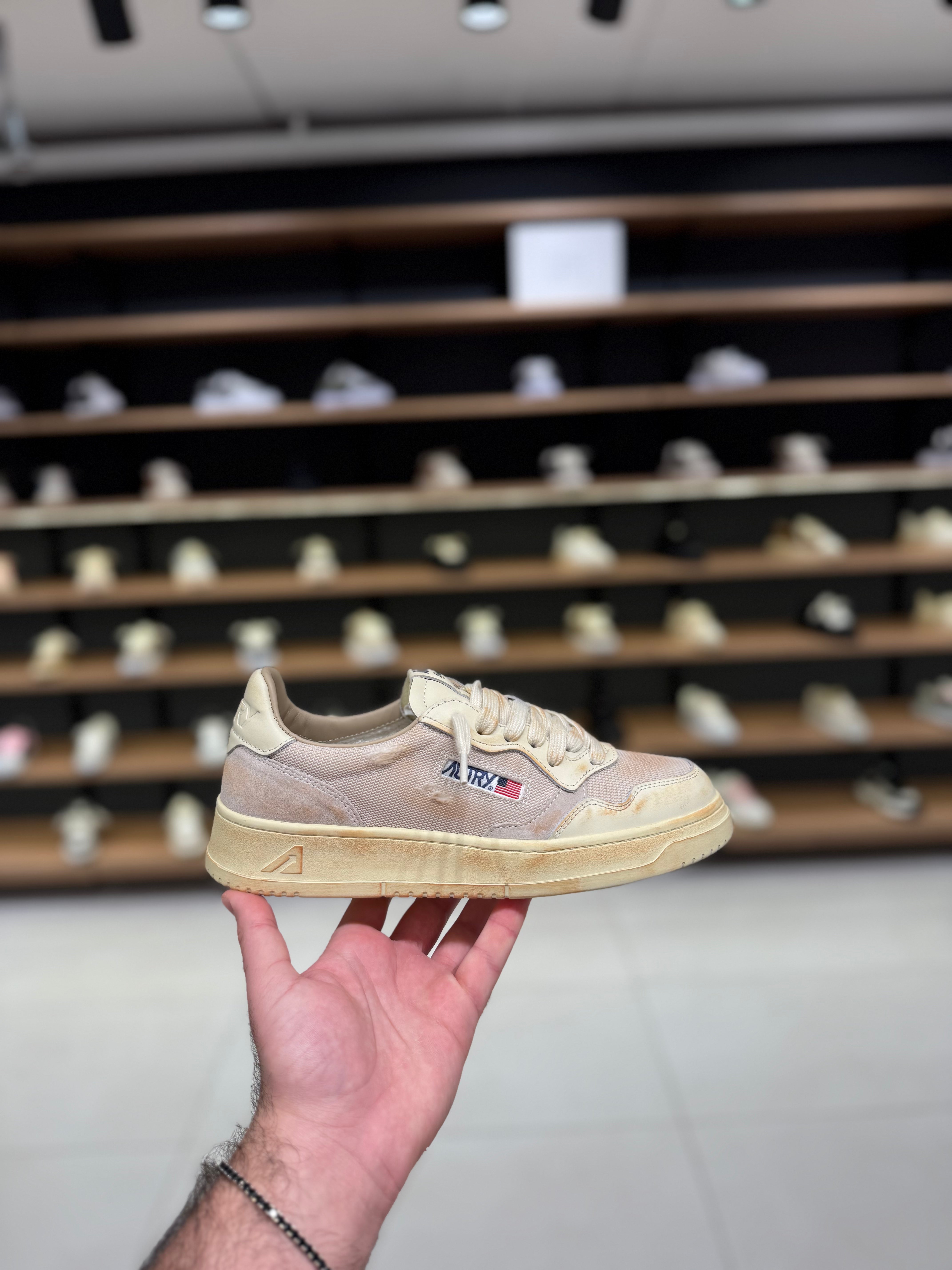 AUTRY MEDALIST- בז רשת וינטג | Branded shoes bymrcrazyshoes