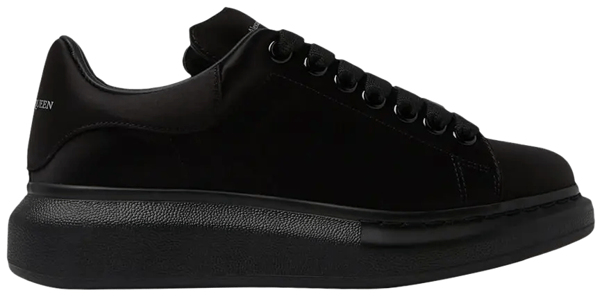 אלכסנדר מקווין - שחור על שחור | Branded shoes bymrcrazyshoes