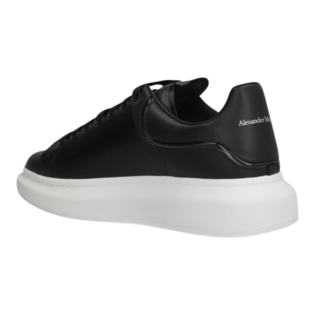 אלכסנדר מקווין - שחור לבן באלגנטיות | Branded shoes bymrcrazyshoes