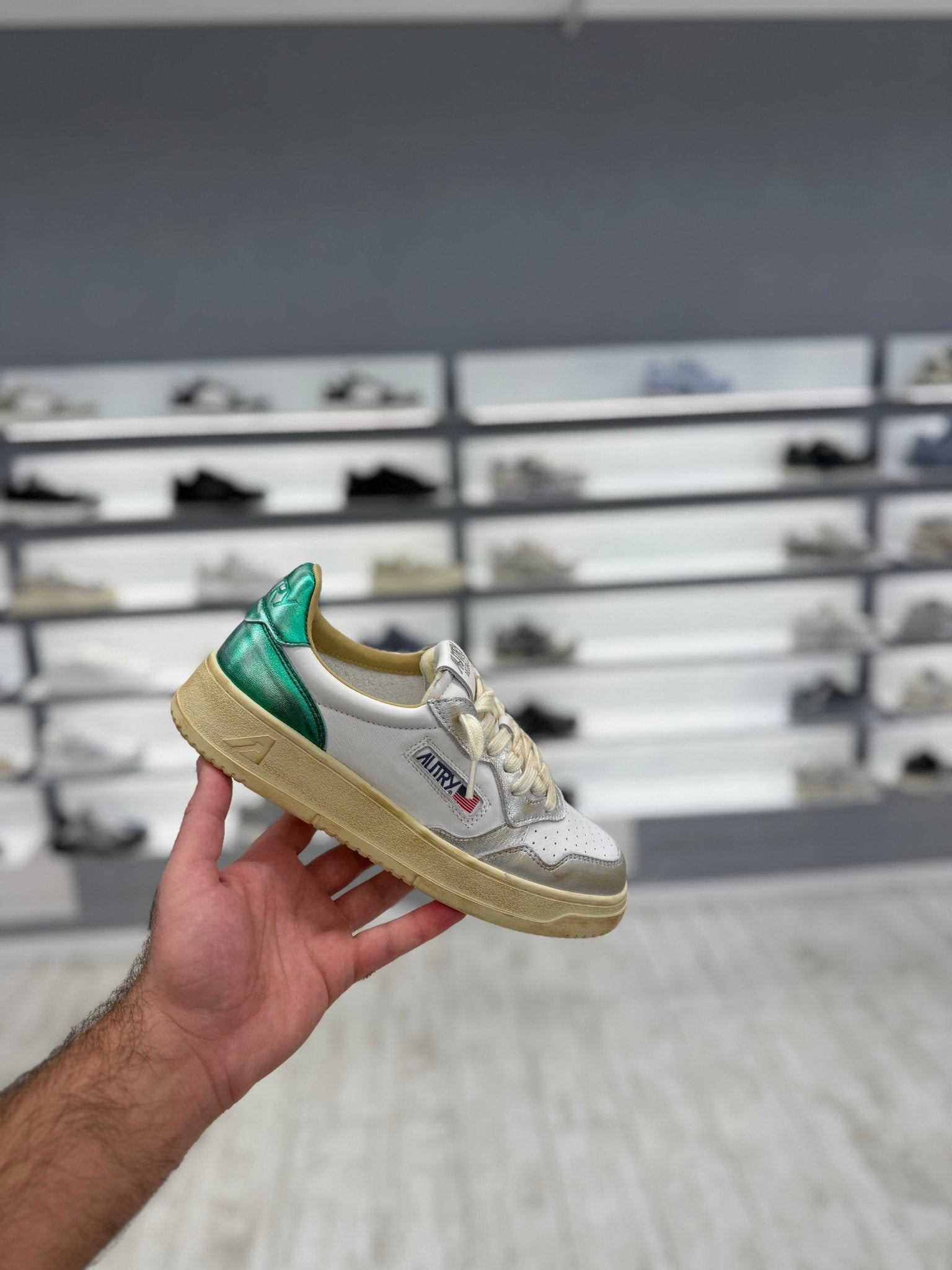AUTRY MEDALIST כסף וירוק | Branded shoes bymrcrazyshoes