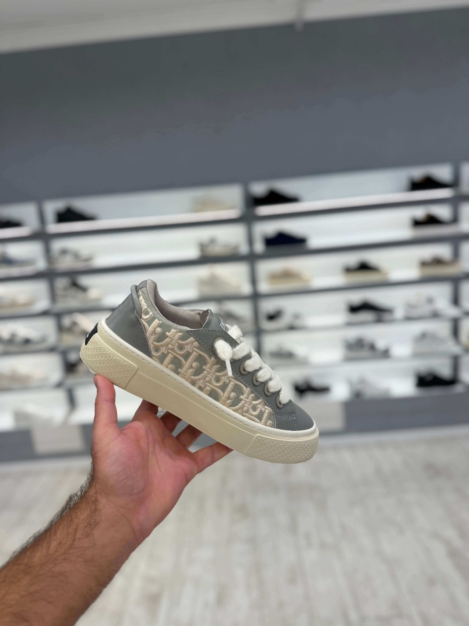 DIOR B33 - אפור עם בז | Branded shoes bymrcrazyshoes