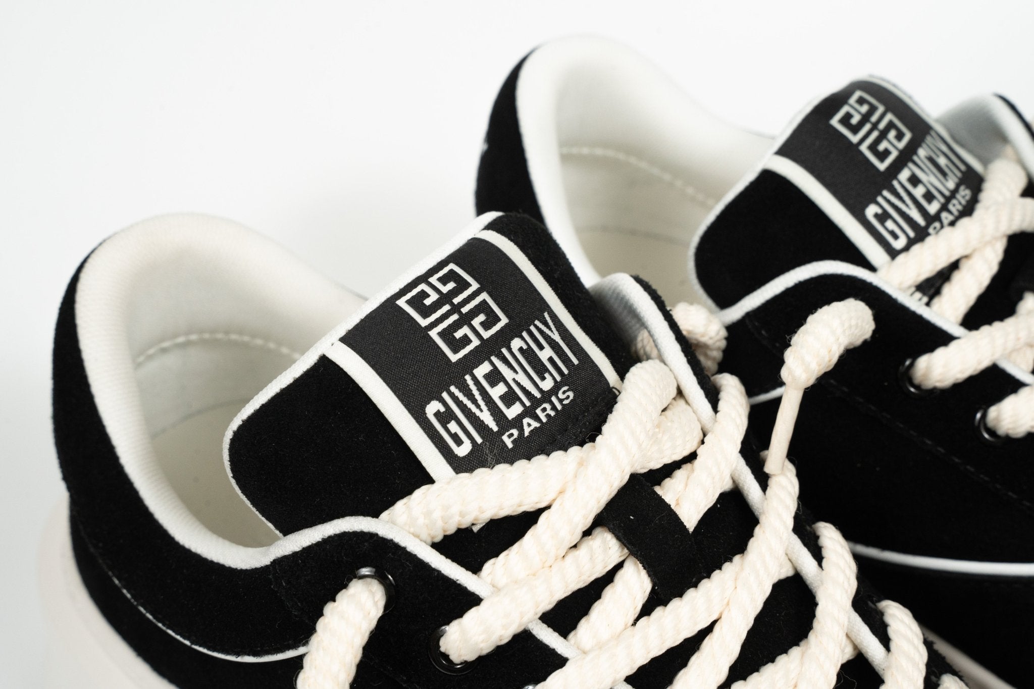 גיבנשי | Branded shoes bymrcrazyshoes