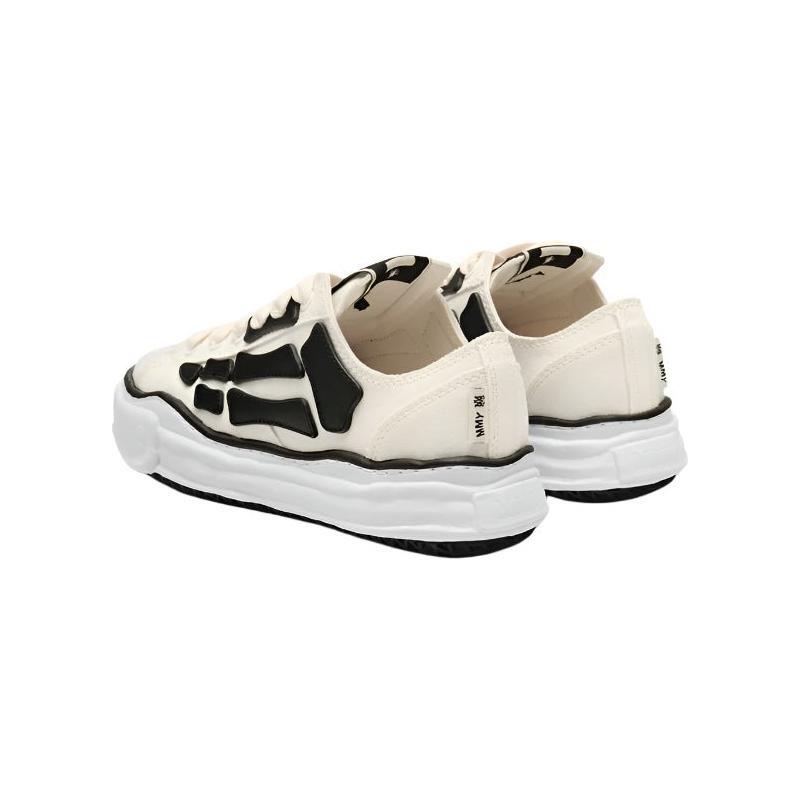מייסון מיארה עם אמירי לבן עצמות שחור | Branded shoes bymrcrazyshoes
