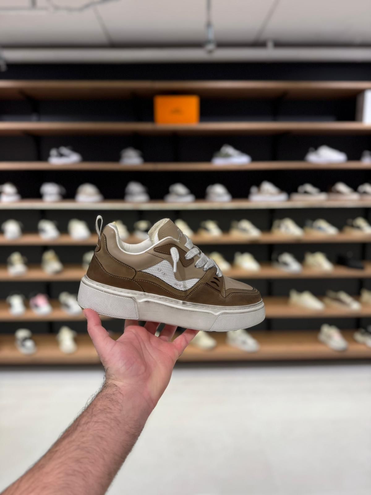 דוסה ספורט - חום שמנת | Branded shoes bymrcrazyshoes