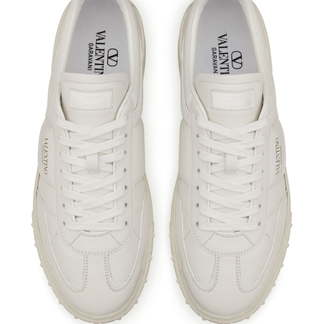 ולנטינו סניקרס בצבע לבן | Branded shoes bymrcrazyshoes
