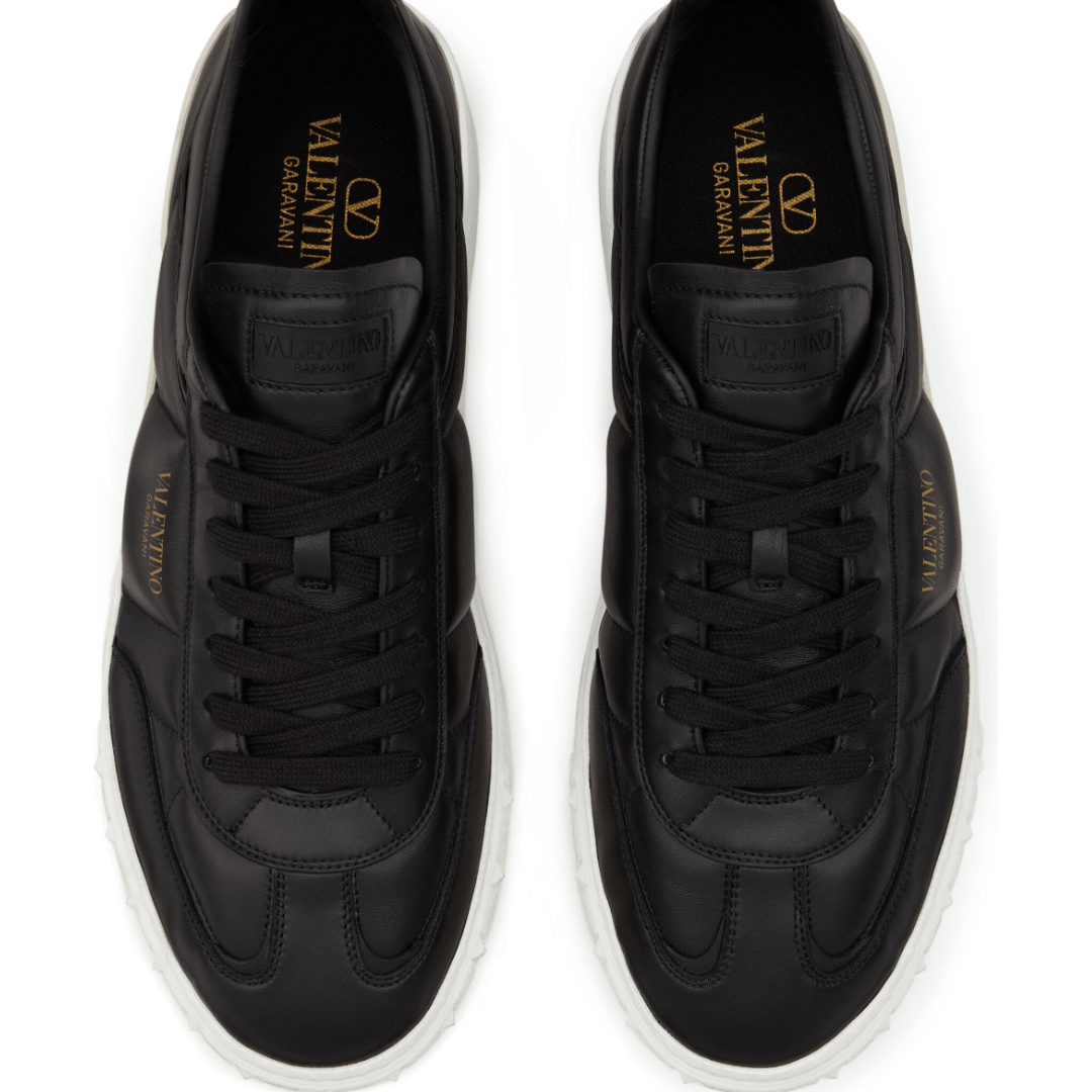 ולנטינו סניקרס שחור קלאסי | Branded shoes bymrcrazyshoes