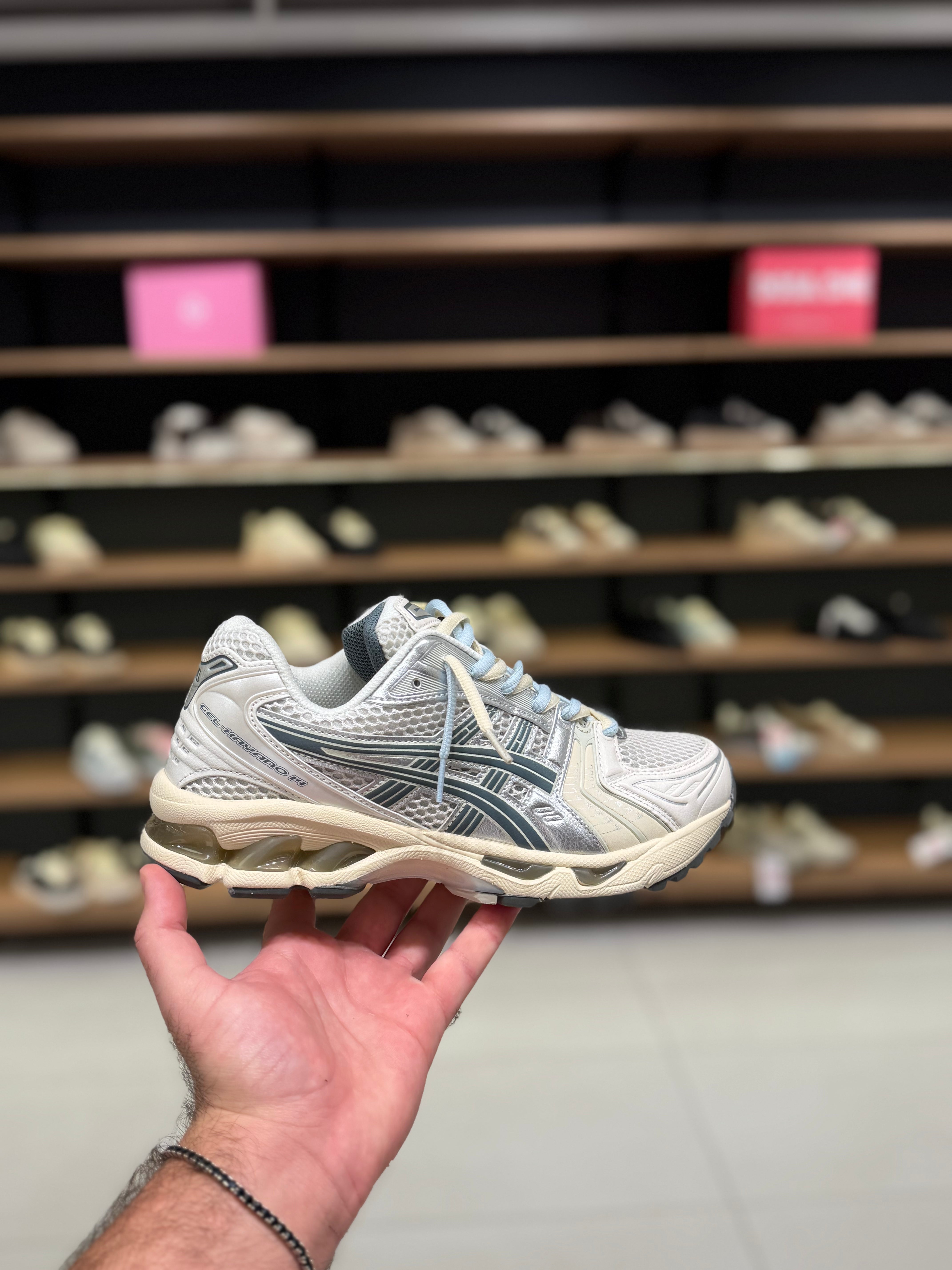 Asics Gel-Kayano 14- שמנת וכסף