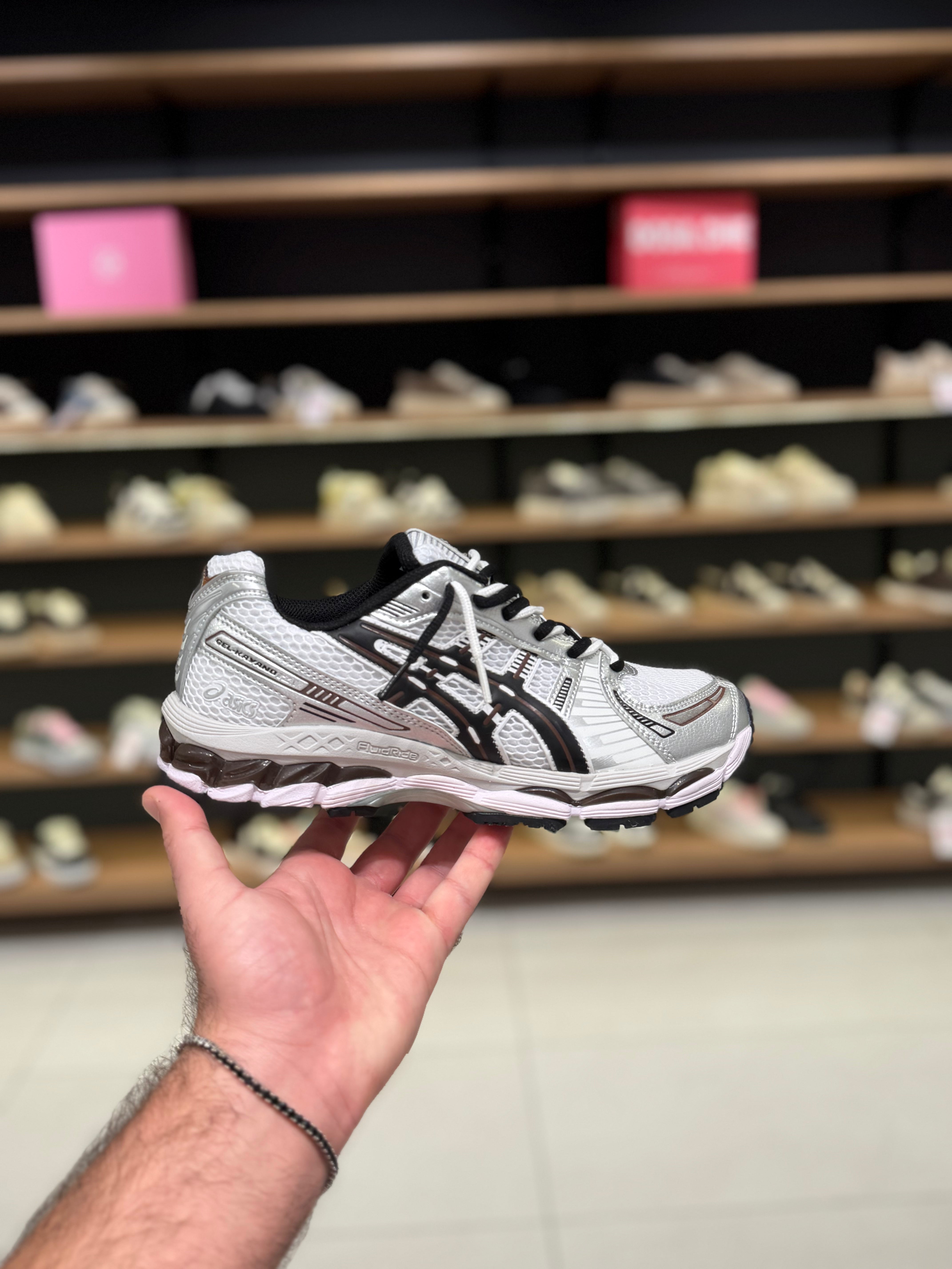 אסיקס Gel-Kayano 14- לבן עם שחור | Branded shoes bymrcrazyshoes