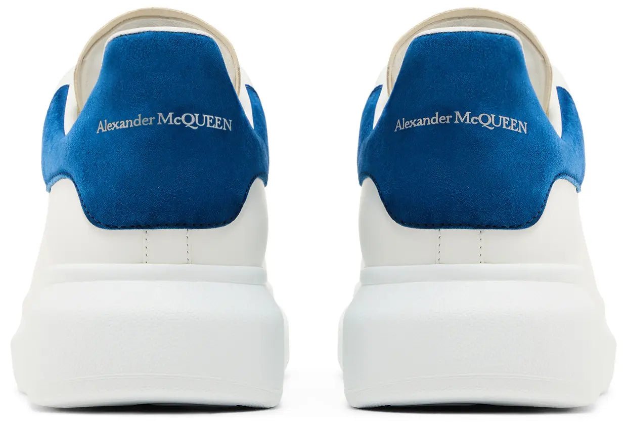 אלכסנדר מקווין לבן ועקב כחול זמש עם שרוכים זברה | Branded shoes bymrcrazyshoes