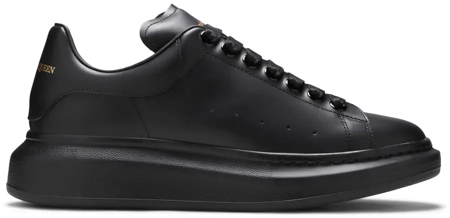 אלכסנדר מקווין - שחור יוקרתי | Branded shoes bymrcrazyshoes