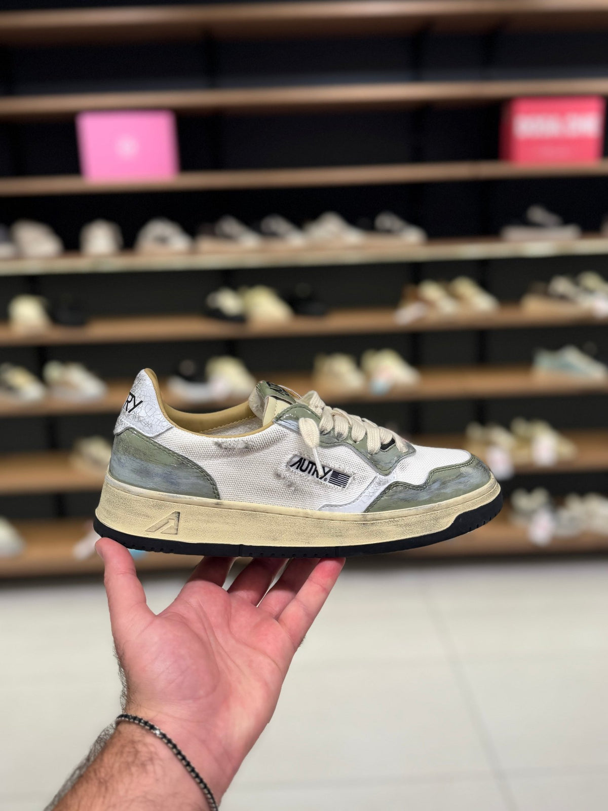 AUTRY MEDALIST ירוק פיסטוק | Branded shoes bymrcrazyshoes