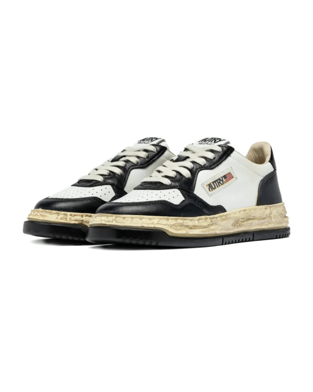 Autry X Maison Mihara Yasuhiro Medalist - שחור לבן | Branded shoes bymrcrazyshoes