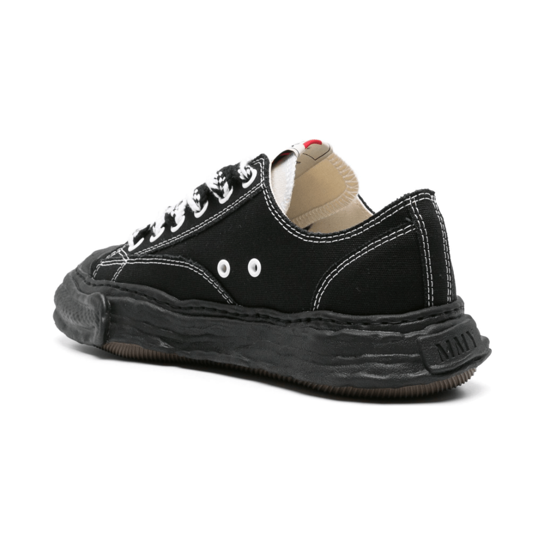 מייסון מיארה שחור עם שרוכים שח - מט | Branded shoes bymrcrazyshoes