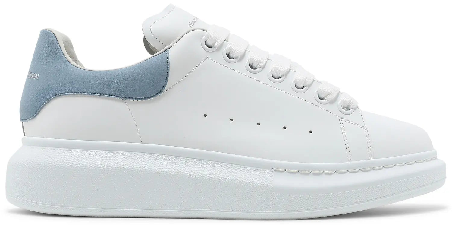 אלכסנדר מקווין - לבן עם עקב תכלת זמש | Branded shoes bymrcrazyshoes