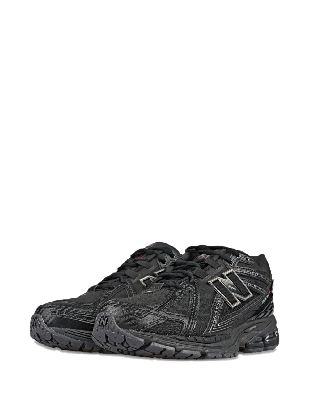 ניו באלנס R1906 - שחור ונגיעות כסף | Branded shoes bymrcrazyshoes