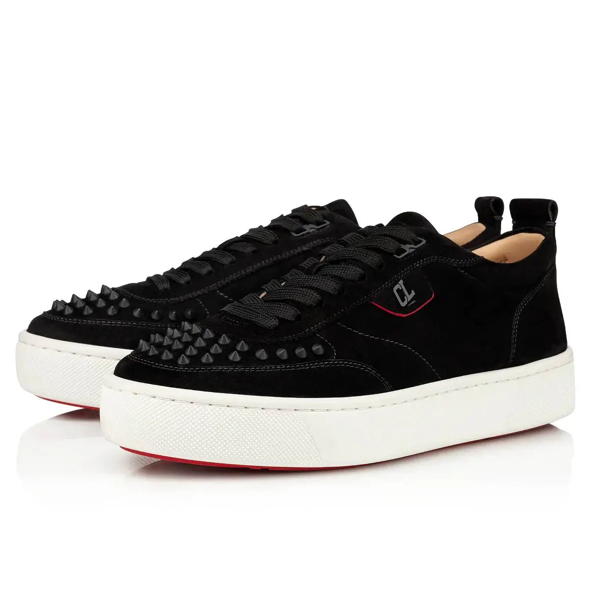 כריסטיאן לבוטין– שחורה עם ניטים | Branded shoes bymrcrazyshoes